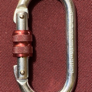 Carabiner Steel locking oval